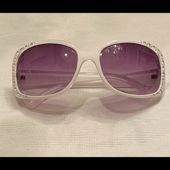 Unique mode VINTAGE SUNGLASSES - Picture 1 of 6